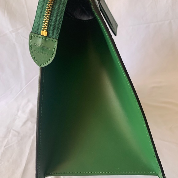 ❤️❤️SOLD❤️❤️Louis Vuitton Rivera bag - Picture 10 of 16